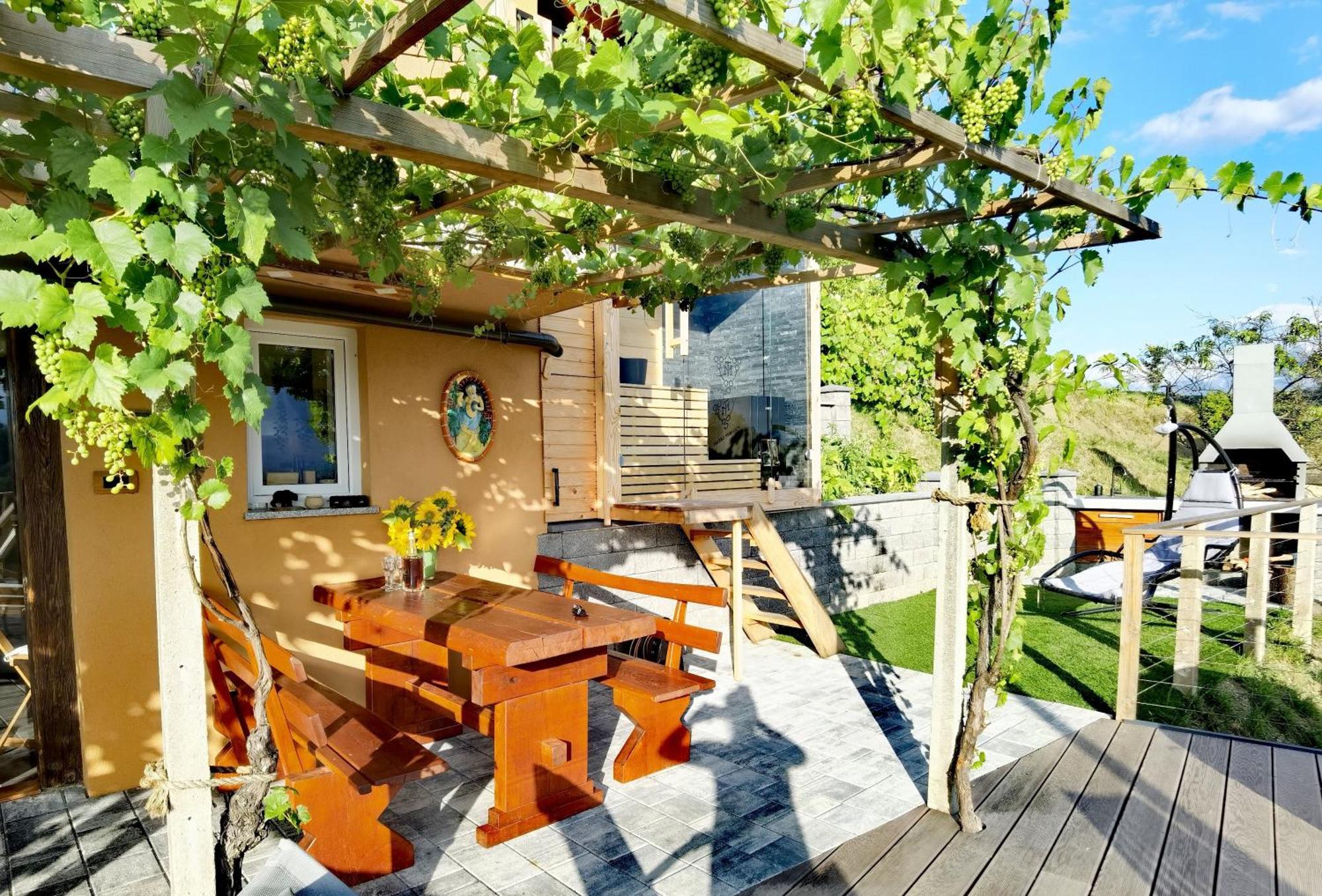 Vineyard Cottage Soncni Gric Trebnje ภายนอก รูปภาพ
